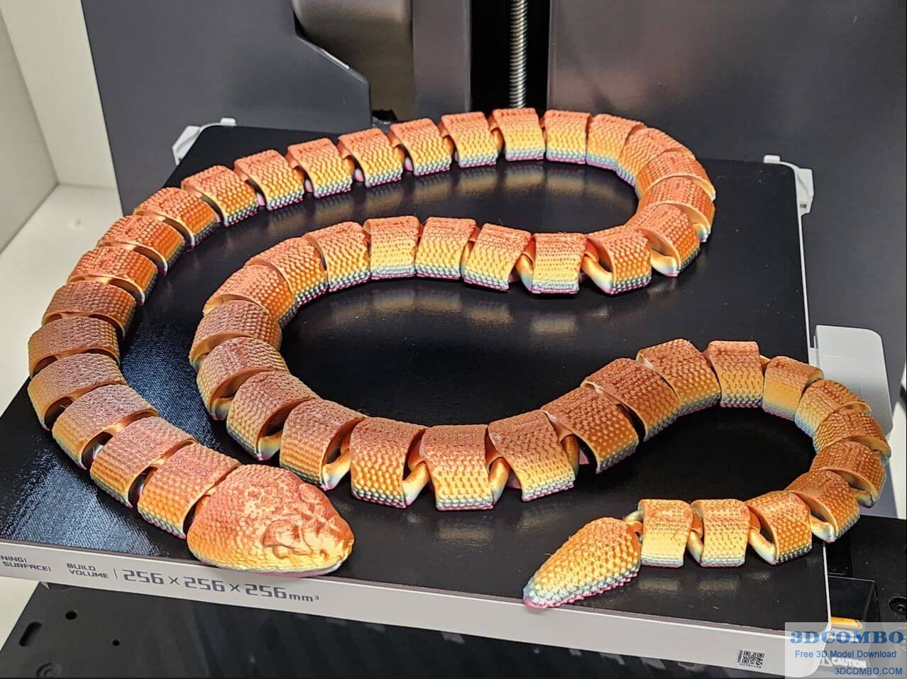 FLEXI ARTICULATED SNAKE 114CM LONG