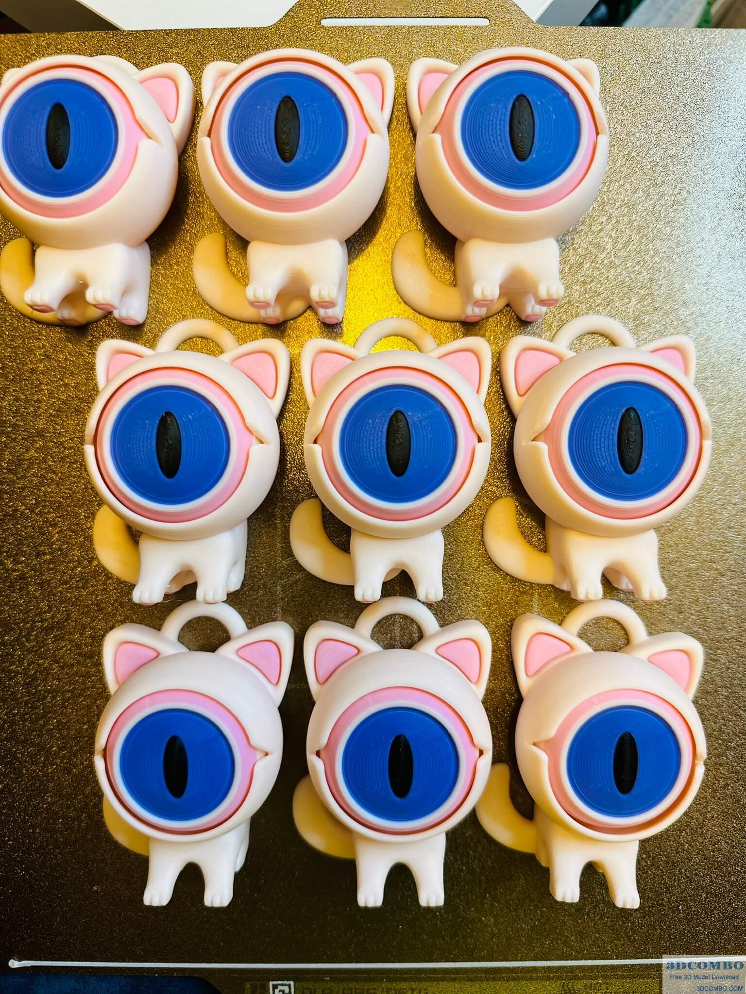 PERFECT LAYERS - ROLL EYE THE CAT!