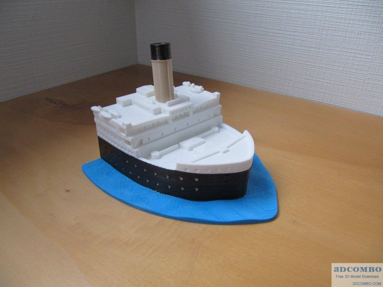 TITANIC MONEY BOX